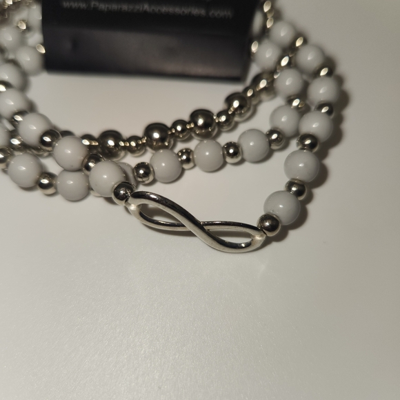Paparazzi Silver and White Beaded Bracelet - Picture 4 of 4